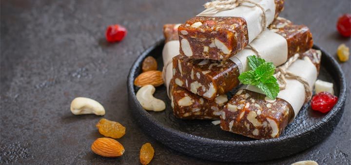 Power Up With These Raw Energy Bars