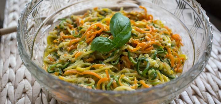 Garlic Lime Cashew Zoodles