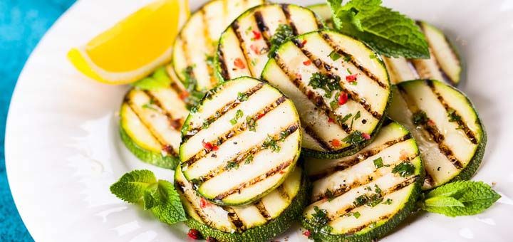 Grilled Zucchini Rounds With Chimichurri Sauce