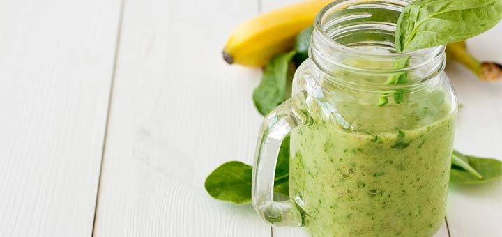 Apple, Blueberry, & Banana Green Smoothie