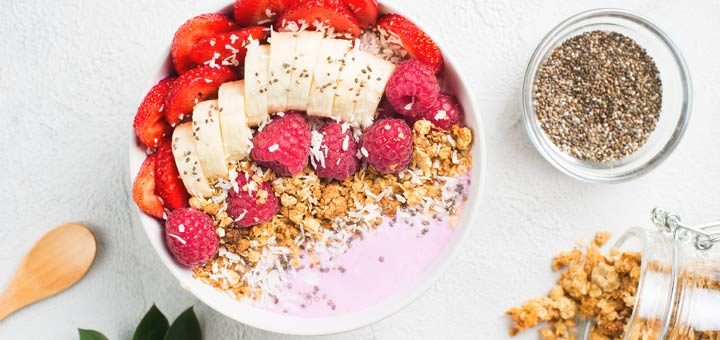 Strawberry Peanut Butter Smoothie Bowl