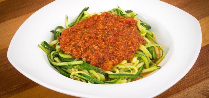 Cauliflower Bolognese Sauce With Zucchini Noodles