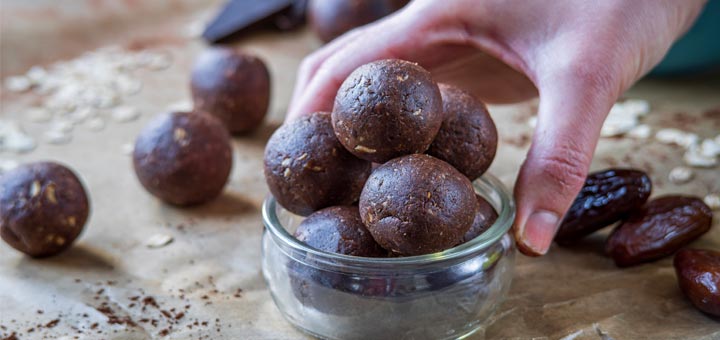 No-Bake Mint Brownie Energy Balls